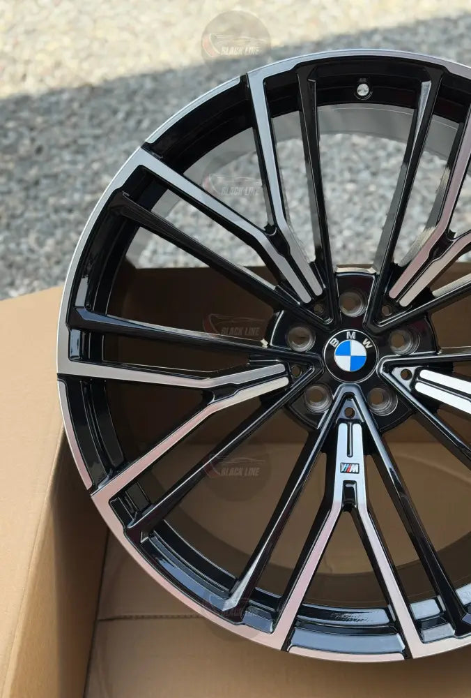 Llantas Deportivas Estilo BMW Multirradio Fino – Negro y Plata