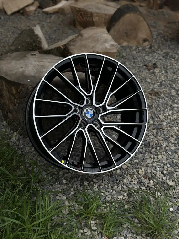 Llantas Deportivas Estilo BMW Multirradio Fino – Negro y Plata