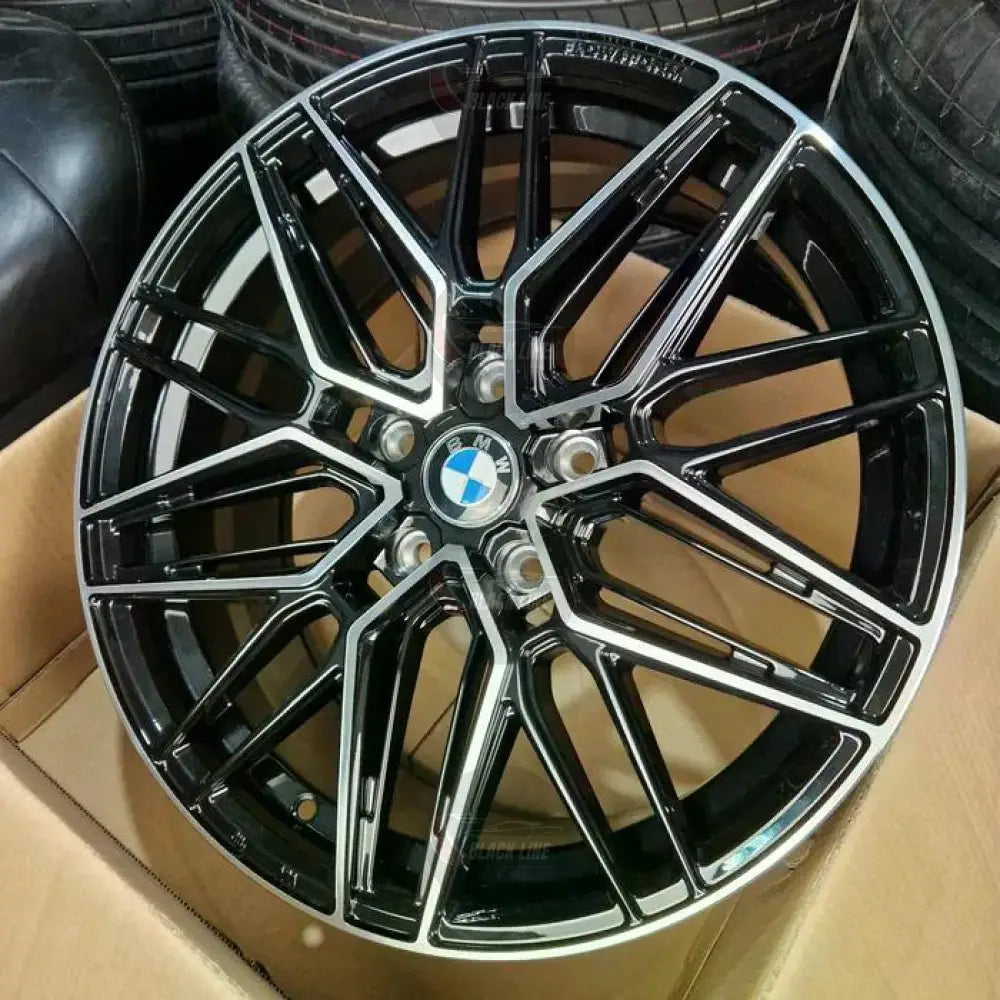 Llantas Deportivas Estilo BMW Multirradio Ramificado – Negro y Plata