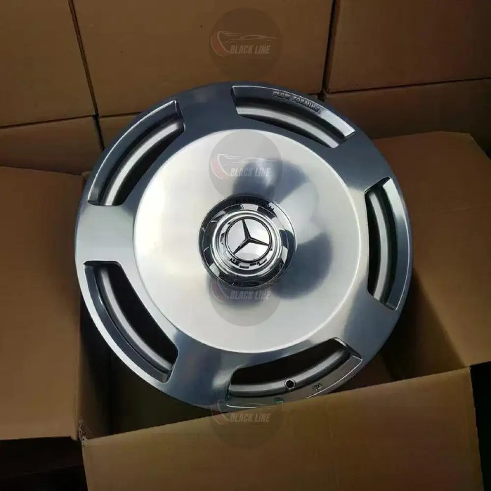 Llantas Deportivas Estilo Mercedes con Diseño de Disco Con Aberturas – Negro y Plata