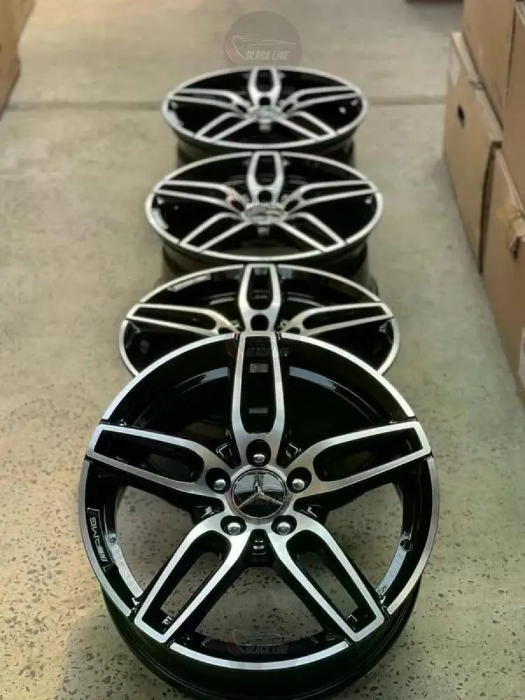 Llantas Deportivas Estilo Mercedes de Cinco Radios Dobles – Negro y Plata