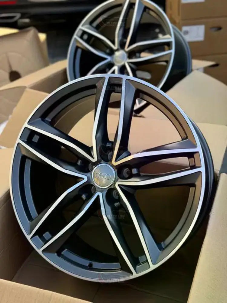 Llantas Deportivas Estilo Mercedes de Cinco Radios Dobles – Negro y Plata