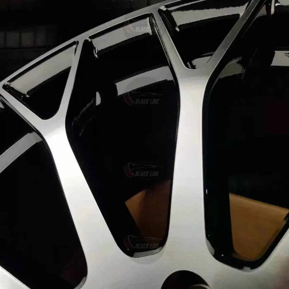 Llantas Deportivas Estilo Mercedes Multirradio Angular – Negro y Plata