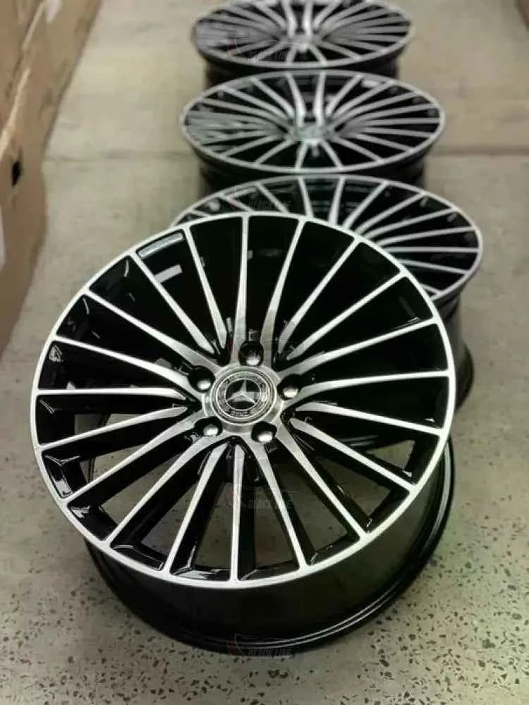 Llantas Deportivas Estilo Mercedes Multirradio Fino – Negro y Plata
