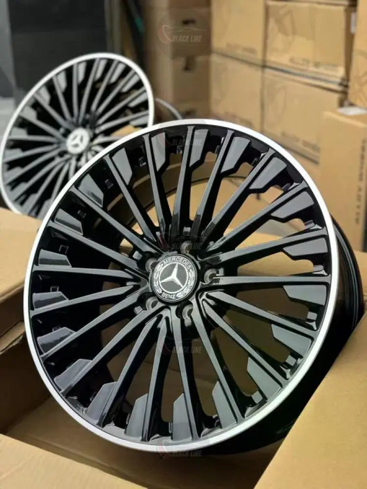 Llantas Deportivas Estilo Mercedes Multirradio Radial – Negro y Plata