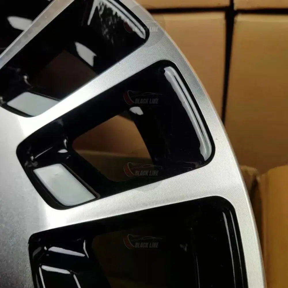 Llantas Deportivas Estilo Mercedes Multirradio Radial – Negro y Plata