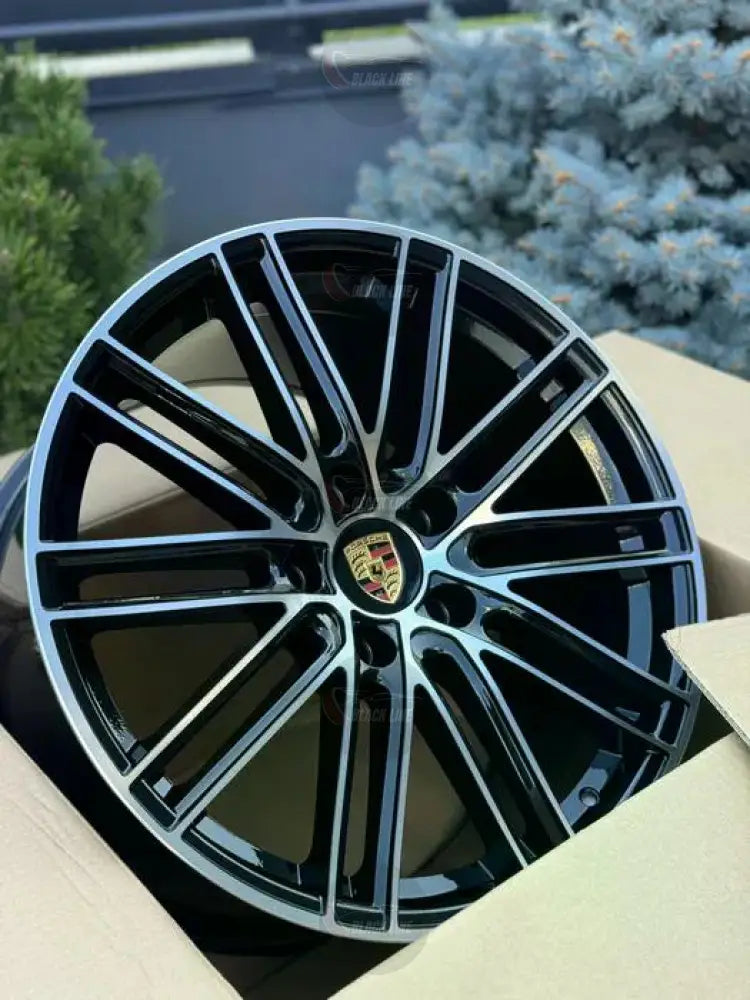 Llantas Deportivas Estilo Porsche Multirradio Fino – Negro y Plata