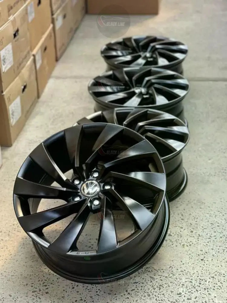 Llantas Deportivas Estilo Volkswagen con Diseño Turbina – Gris Grafito