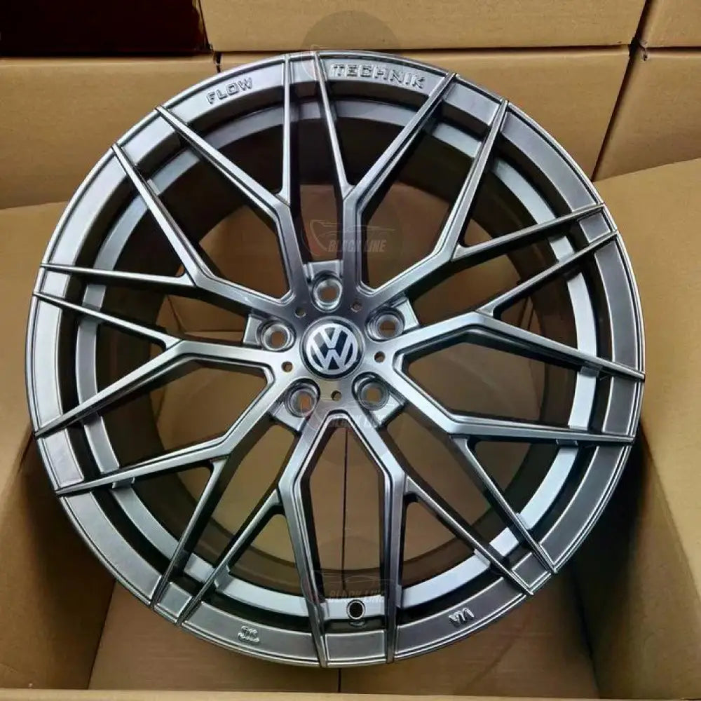 Llantas Deportivas Estilo Volkswagen con Radios En Y – Negro y Plata