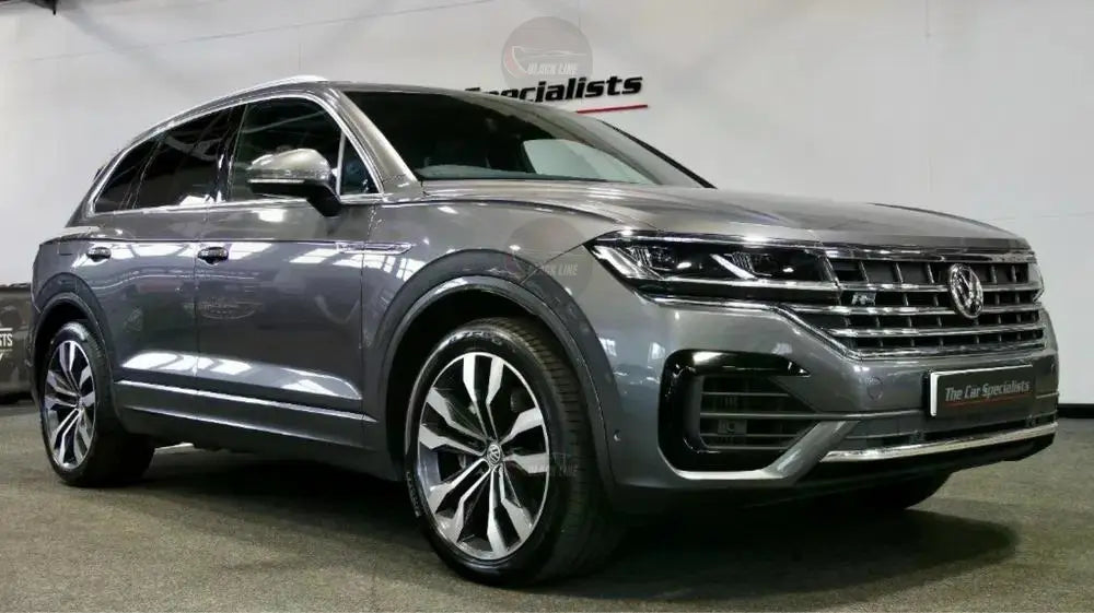 Llantas Deportivas Estilo Volkswagen de Cinco Radios Dobles – Negro Brillo y Plata