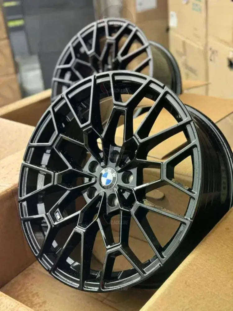 Llantas Deportivas Estilo Volkswagen Multirradio Geométrico – Negro