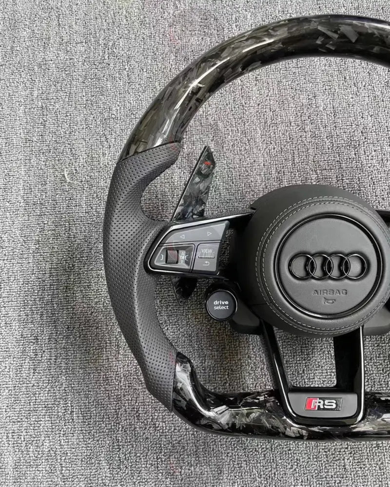 Volante Audi RS Deportivo en Carbono Forjado y Cuero Perforado | Levas de Carbono Mandos Multifunción Fondo Plano y
