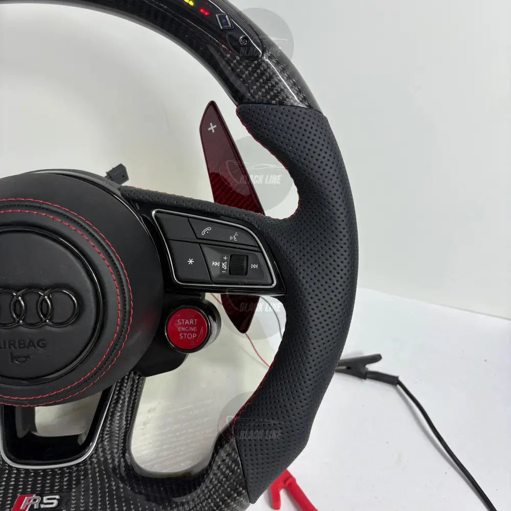 Volante Audi RS Personalizado en Fibra de Carbono Cuero Perforado y Pantalla LED con Airbag Incluido