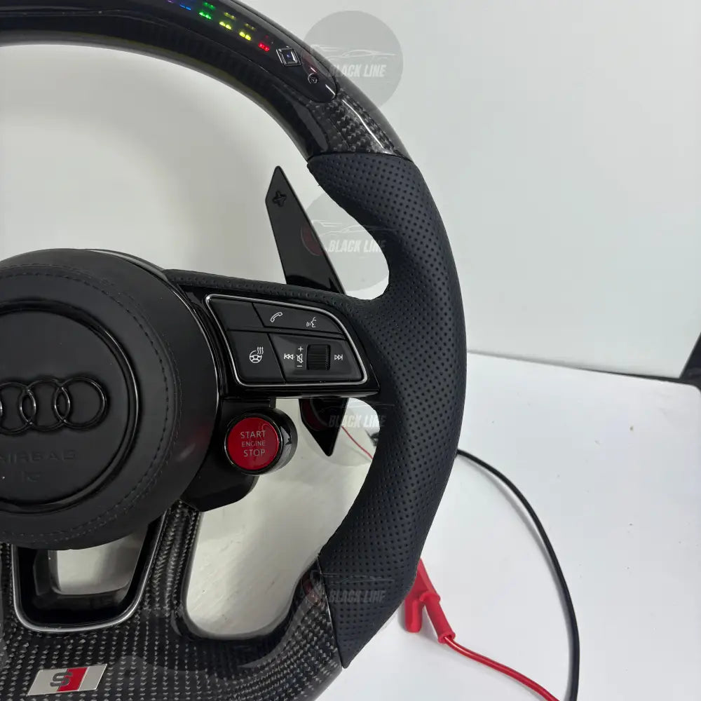 Volante Audi RS Personalizado en Fibra de Carbono Cuero Perforado y Pantalla LED con Airbag Incluido