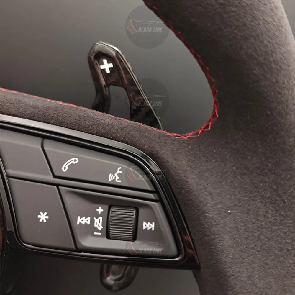 Volante Audi RS en Fibra de Carbono y Alcantara con Levas Multifunción y Display LED