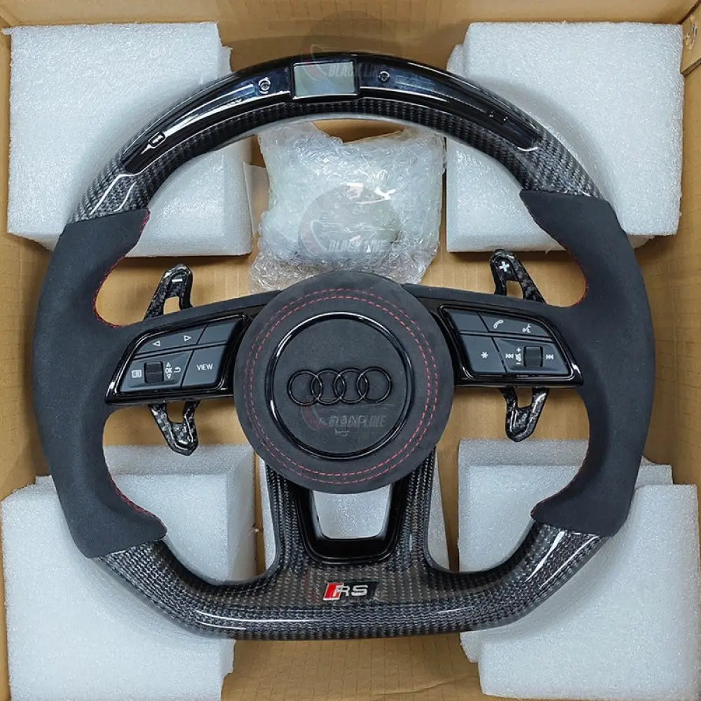 Volante Audi RS en Fibra de Carbono y Alcantara con Levas Multifunción y Display LED