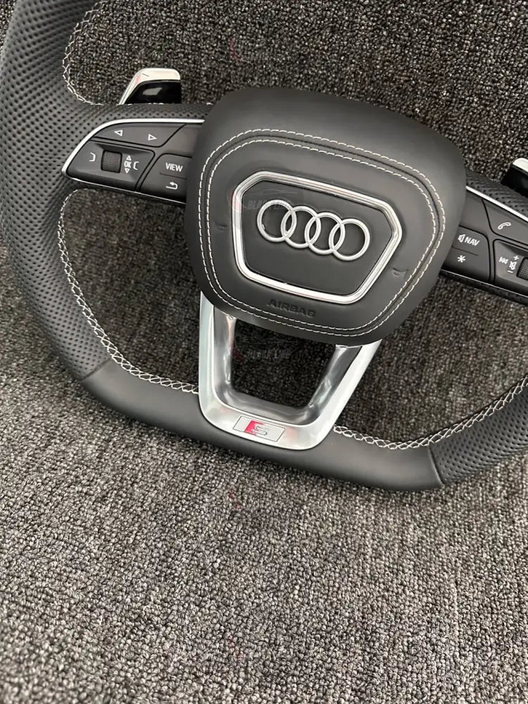 Volante Audi S Line Deportivo en Cuero Negro Perforado | Fondo Plano Levas Multifunción y Airbag