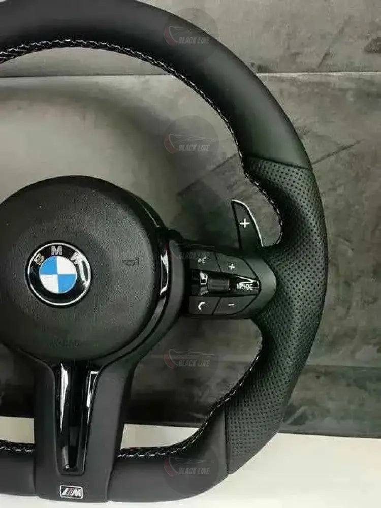 Volante BMW Achatado M Deportivo en Cuero Negro Perforado | Levas, Botones M1/M2, Mandos Multifunción y Airbag