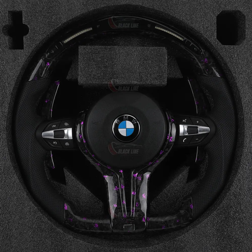 Volante BMW M Performance Estilo Racing en Fibra de Carbono con Flakes Morados Cuero Perforada Race Display y Levas