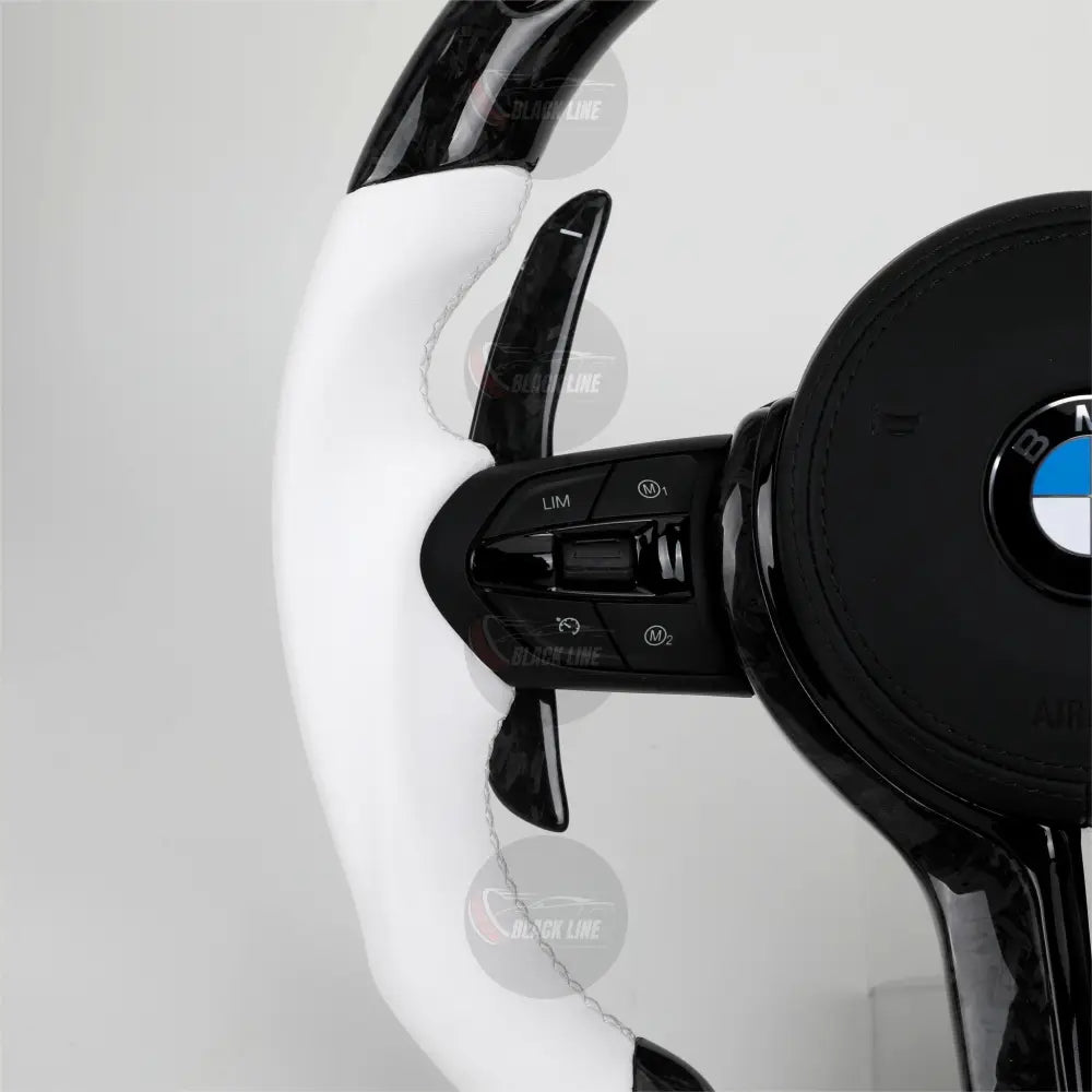 Volante BMW M Performance en Fibra de Carbono y Cuero Blanco con Race Display Levas y Botones M1/M2
