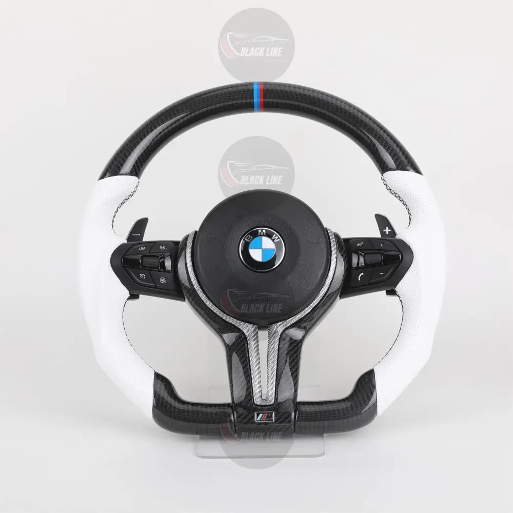 Volante BMW M Performance en Fibra de Carbono y Cuero Blanco Perforado con Levas