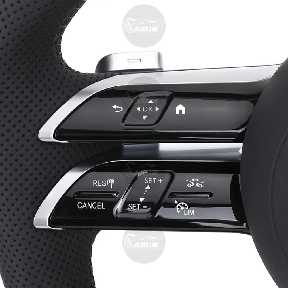 Volante Mercedes-AMG de Fibra de Carbono y Cuero Perforado con Airbag Incluido