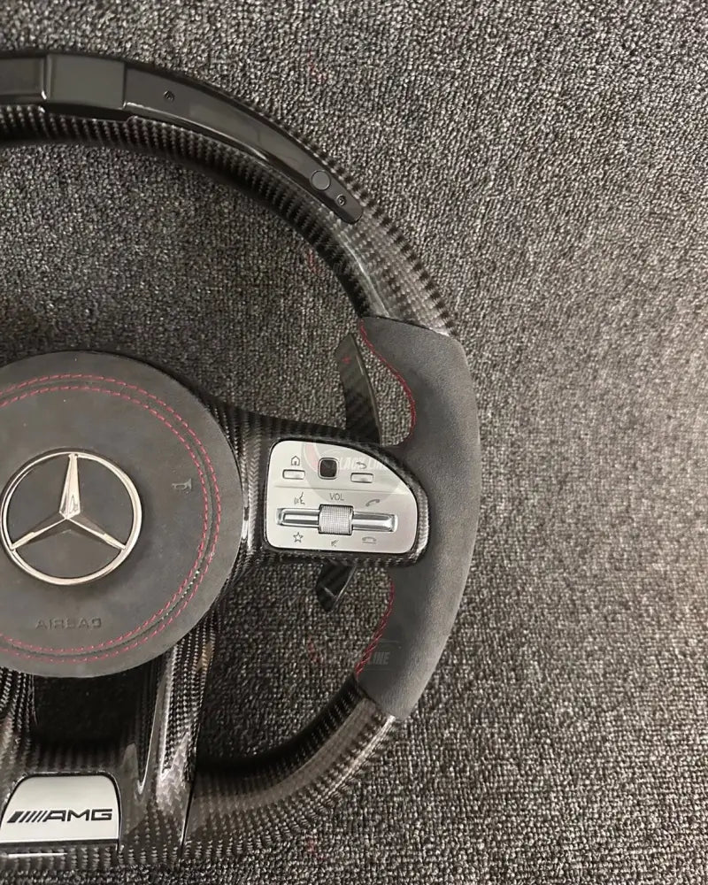 Volante Mercedes-AMG Deportivo en Carbono y Alcántara | Pantalla LED Levas de Carbono Fondo Plano y Airbag