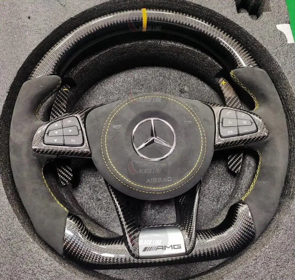 Volante Mercedes-AMG Personalizado en Fibra de Carbono Alcantara y Costuras Amarillas con Airbag Incluido