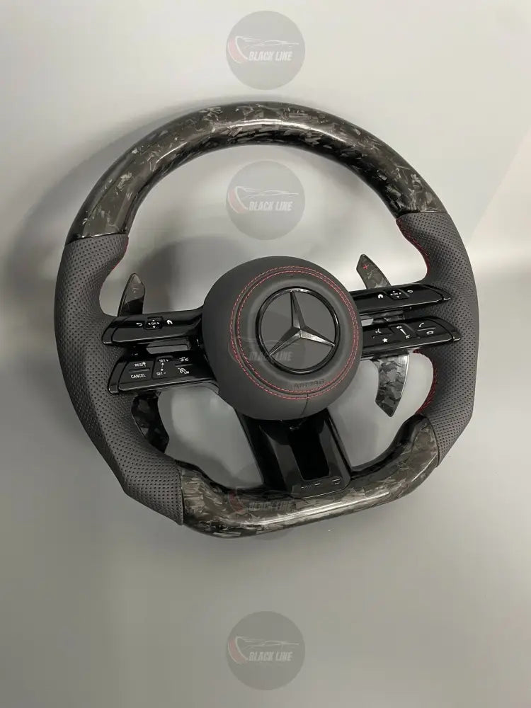 Volante Mercedes-AMG Performance en Carbono Forjado y Cuero Perforado | Cuatro Levas Multifunción Airbag y Costuras