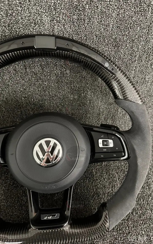 Volante Volkswagen R Performance en Fibra de Carbono y Alcantara con Levas Multifunción y Emblema R
