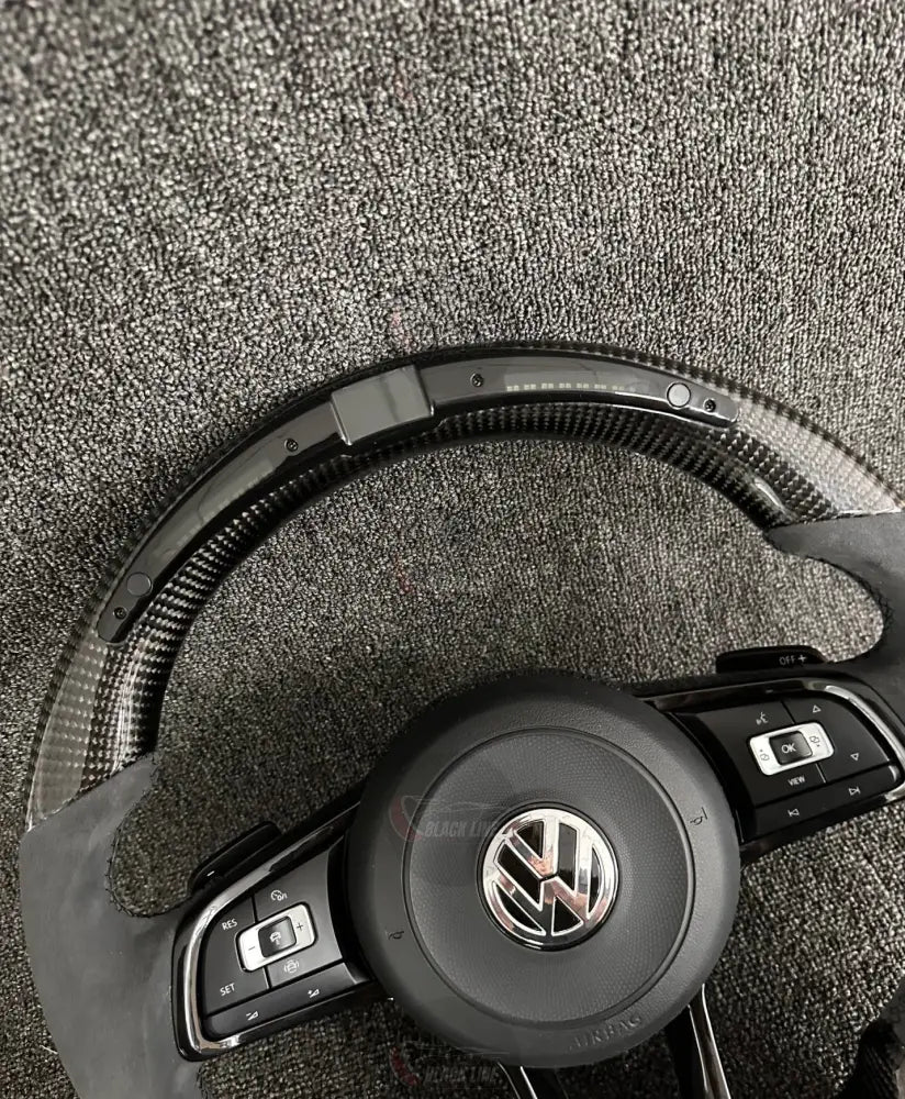 Volante Volkswagen R Performance en Fibra de Carbono y Alcantara con Levas Multifunción y Emblema R